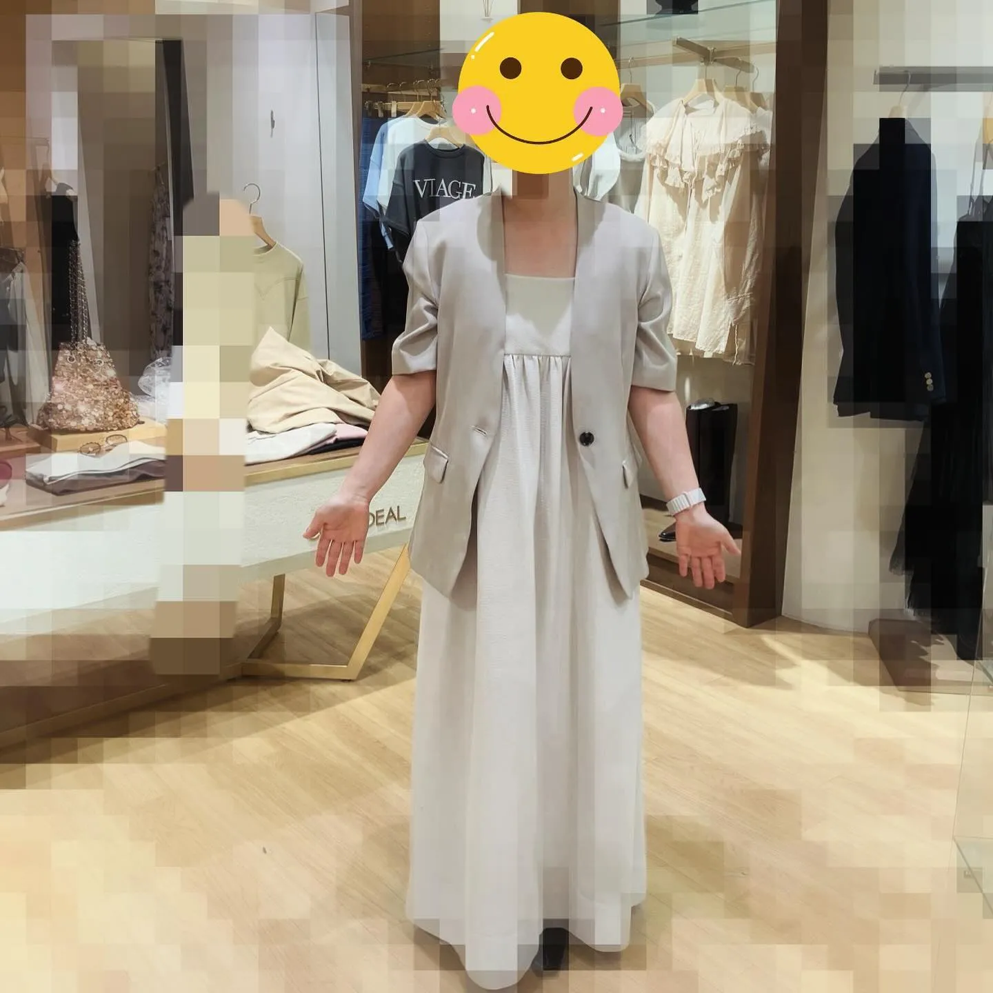 先日、お見合いに向けて洋服👚を見に行きました✨